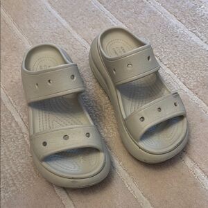 Crocs Cream platform Sandals-gently used but very cool and stylish-women’s size5